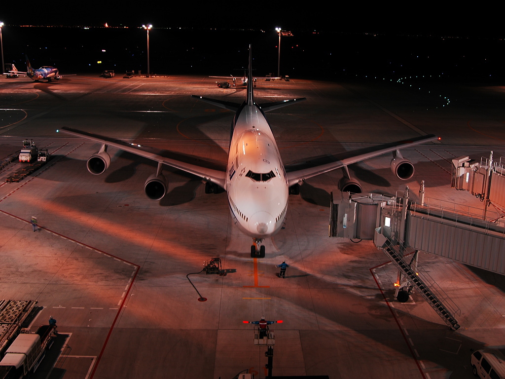 荷蘭空運價格，MU空運專線，深圳大智通國際貨運